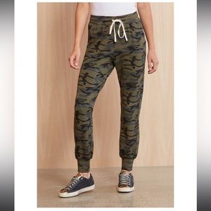 Sundry Camo Joggers